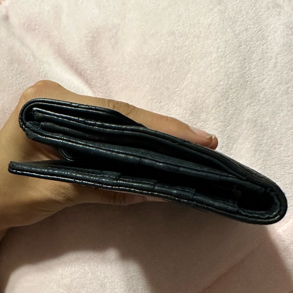 CHANEL - Vintage Noir/Black Caviar Leather Wallet - Picture 5 of 16